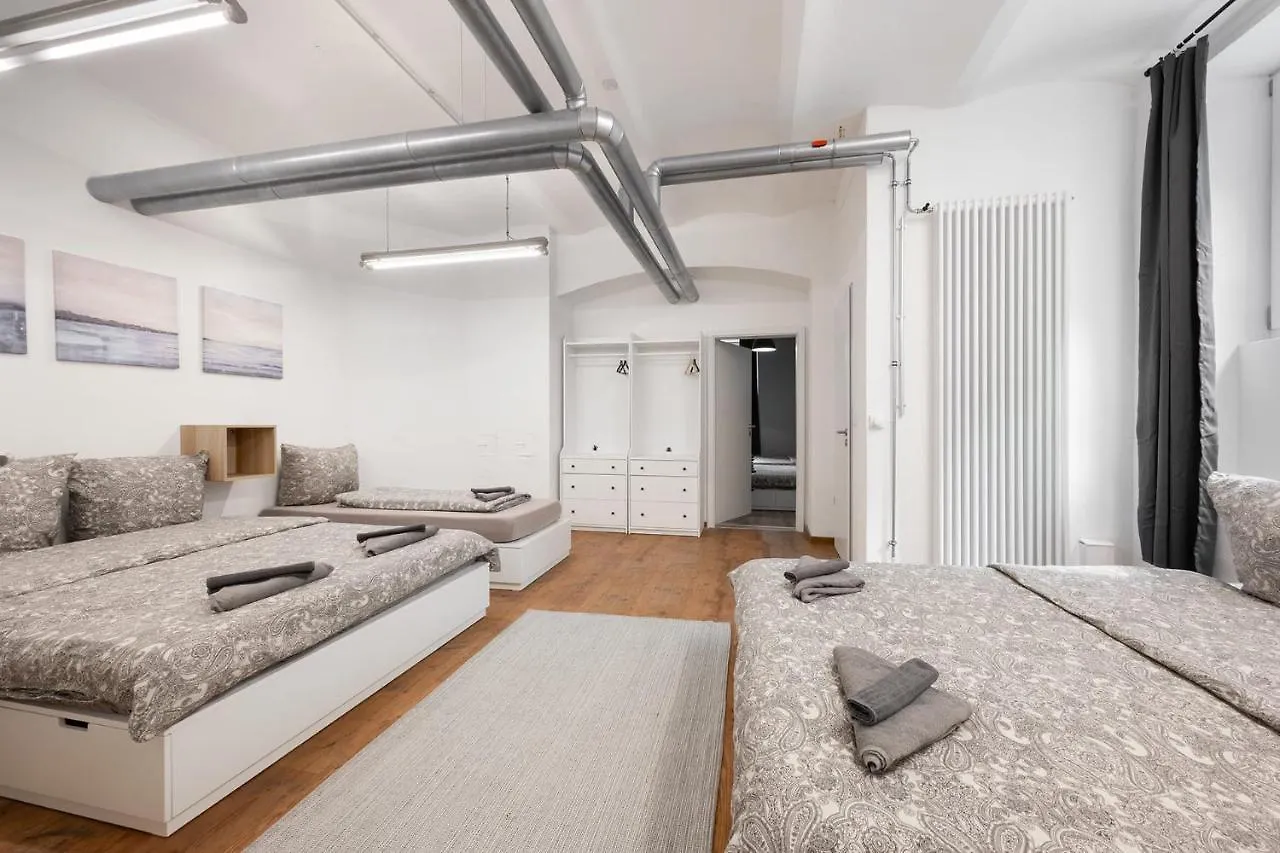 Munich City - Apartment 2 Bedroom With Great Kitchen